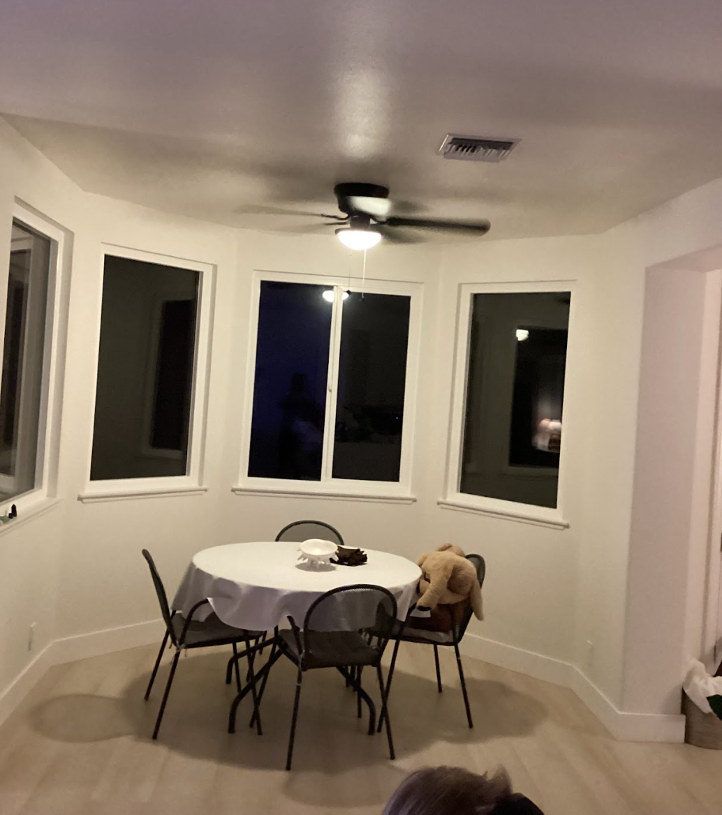 Olga Dining Nook PG