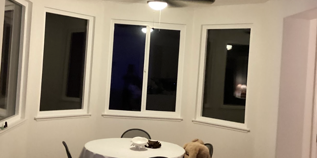 Olga Dining Nook PG