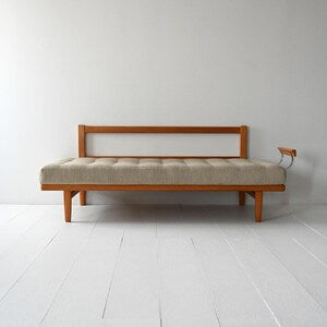 Black Leather Sofa Seating & Replacement Cushions